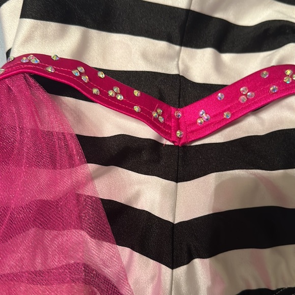 Custom iconic swim Barbie costume - Picture 4 of 6